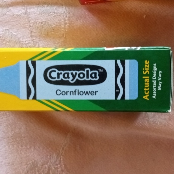 Crayola 6 pack Kids First Aid Adhesive Band-Aid Bandages Crayon Design New - Picture 4 of 5